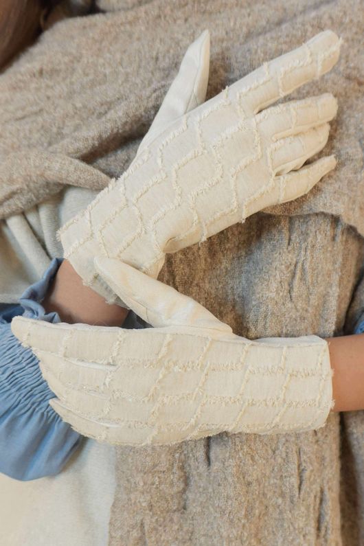 Marple Suedette Gloves Ecru